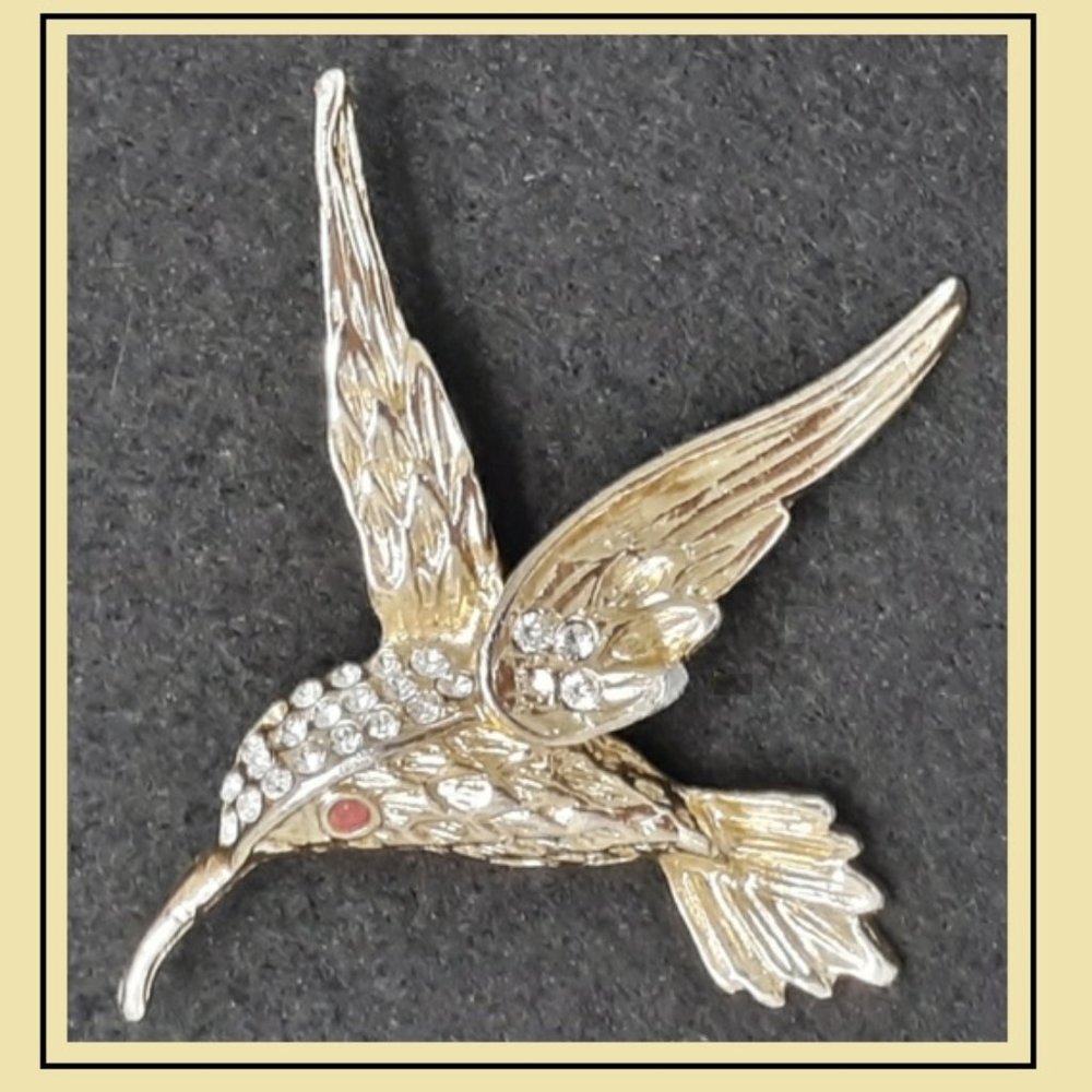 Hummingbird Brooch/Pin With Rhinestones - Picture 3 of 5